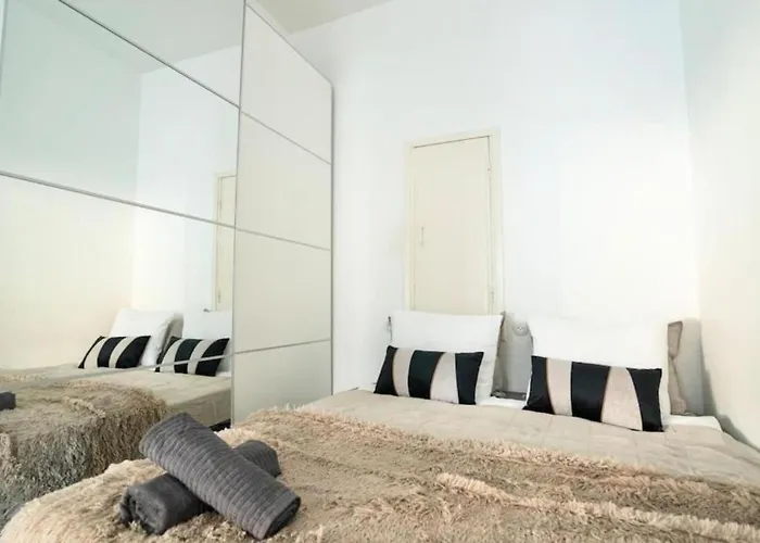 Stylish Studio At The Heart Of Apartmán