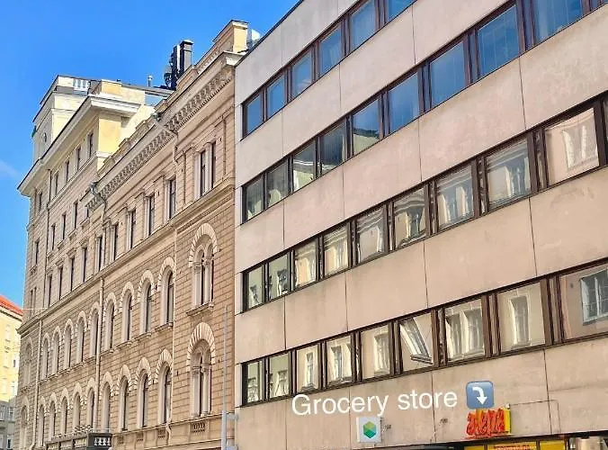 Stylish Studio At The Heart Of Apartment